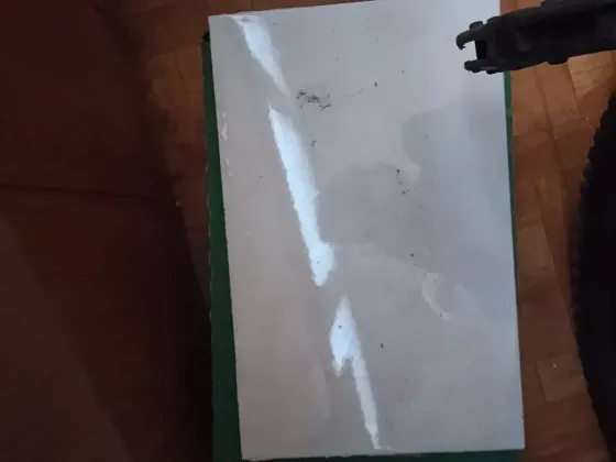 Коробка с инструкциями и предупреждениями