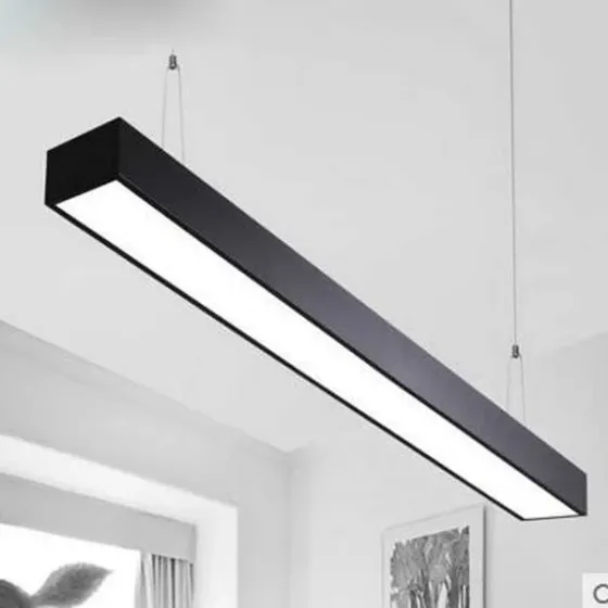 Балдың ұясы пішініндегі шам төбеде