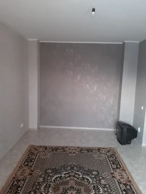 Вид с балкона на улицу