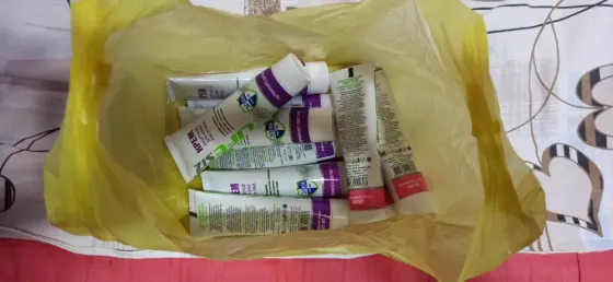 Камouflage шляпа с защитными очками и строительными блоками