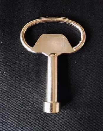 Ключ разблокировки и механизм замка