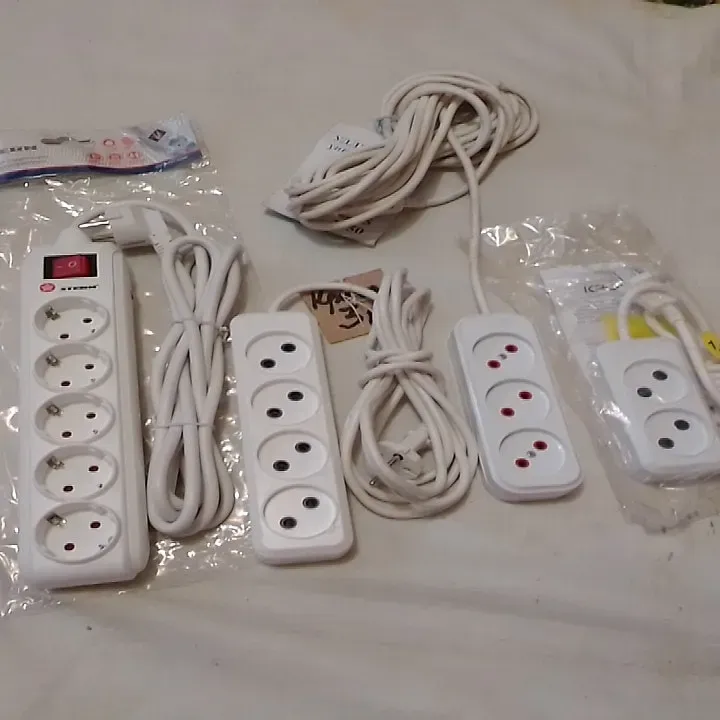 Электрические удлинители и сетевые фильтры различных моделей и длин