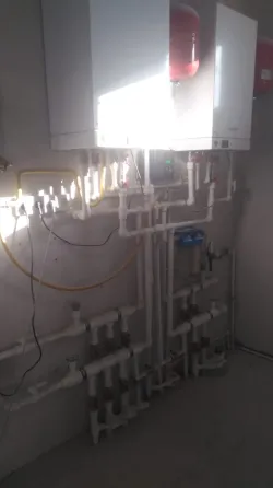 Теплый пол с трубами для обогрева на черновом этаже