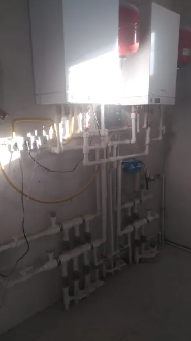 Котельная с трубами и отопительными системами