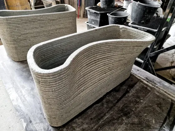 Статуя моаи из 3D-принтованного бетона