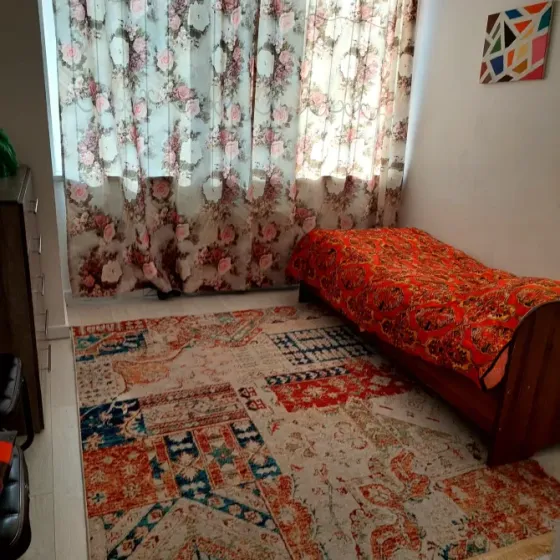 Күн сәулесінде қаралған шкаф