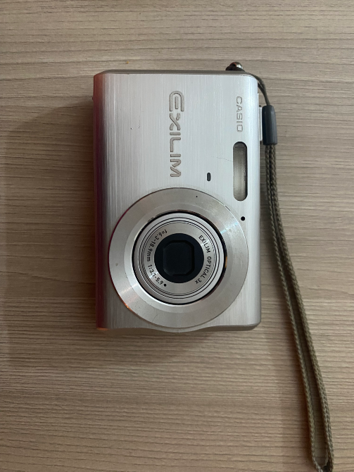 Камера Casio Exilim