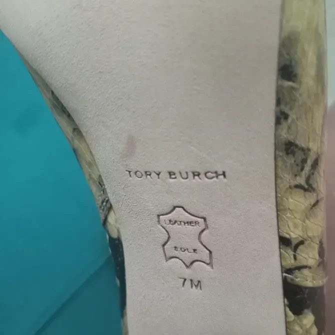 Низкий каблук, бренд Tory Burch, размер 7M, натуральная кожа