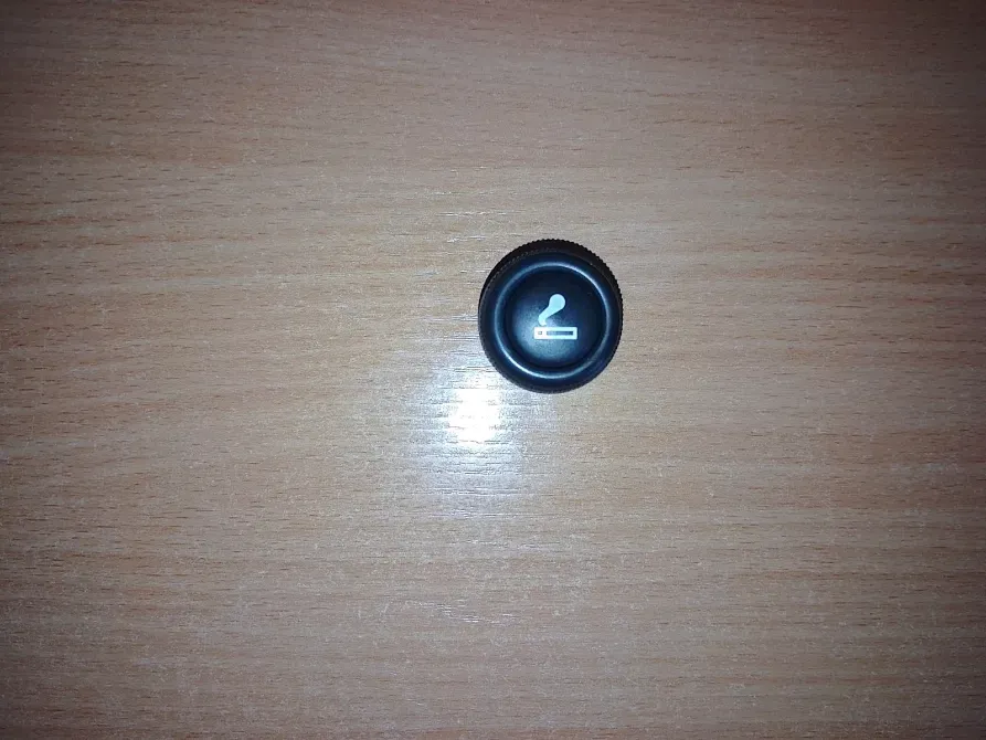 Шылым шегу символы бар түйменің бейнесі