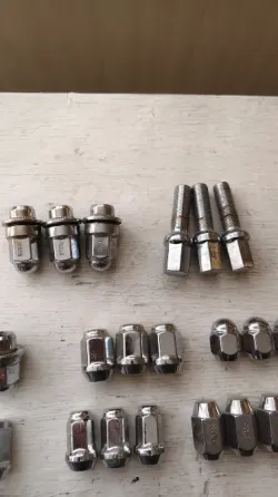 Запасные кольца и монтажные элементы для автомобилей