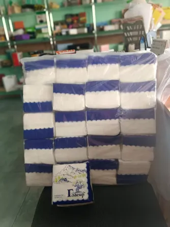 Ақ қағаз кубиктері қолдану үшін қапталған