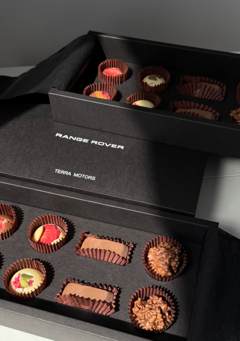 Range Rover шоколад конфеттері бар қорап