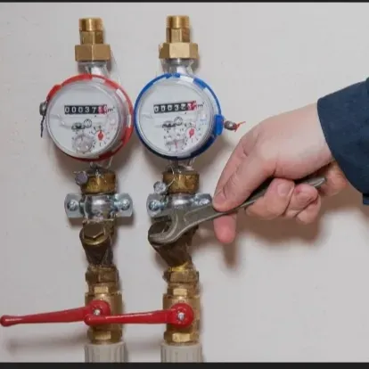 Процесс проверки водяного счетчика с использованием инструментов