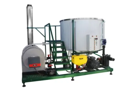 Установка для производства пара с парогенератором и емкостью для воды