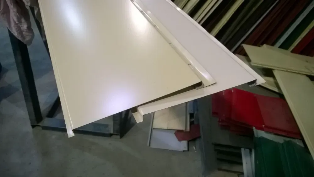 Түрлі-түсті металл панельдер