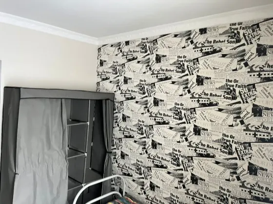 Қарлы пейзаж с үймен және күнмен