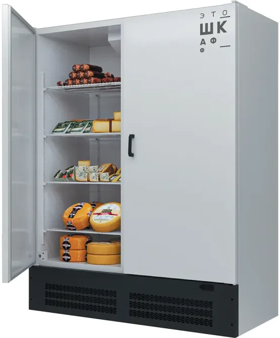 Сырлар мен мұздатылған өнімдер бар тоңазытқыш