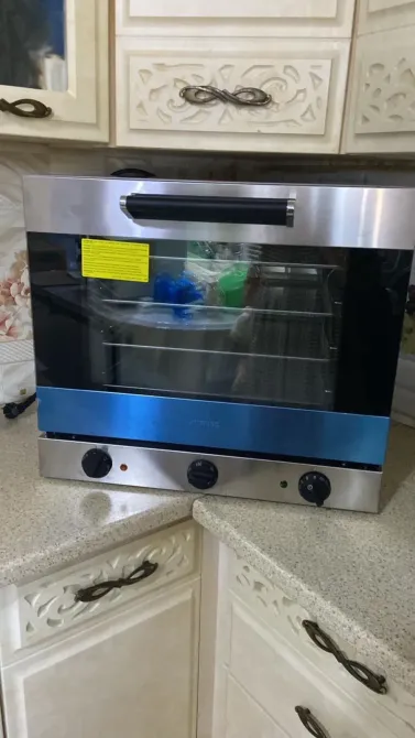 Шыны есігі бар пеш және басқару түймелері