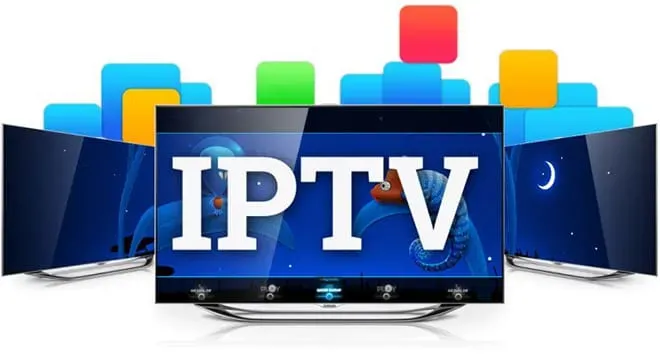 Логотип IPTV на экране телевизора