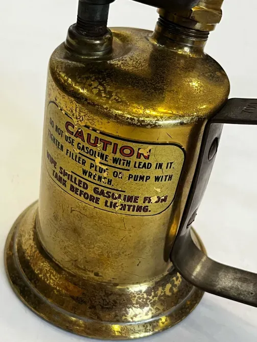 Информация о предостережении на корпусе горелки