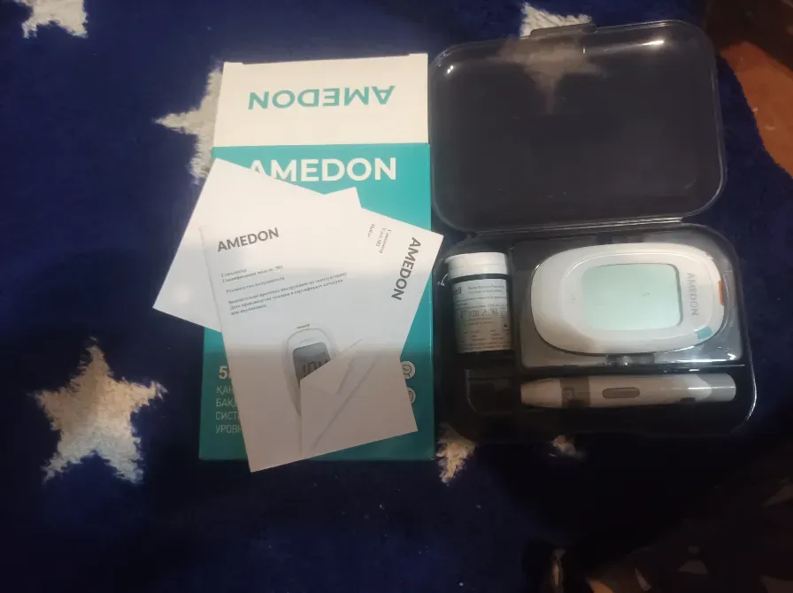 Набор для измерения уровня сахара в крови AMEDON, включающий устройство, инструкции и сопутствующие элементы