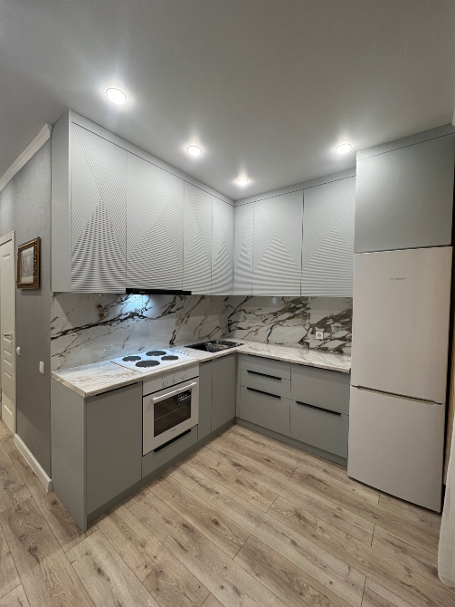 Заманауи асүй мәрмәр үстелі және кірістірілген техникамен