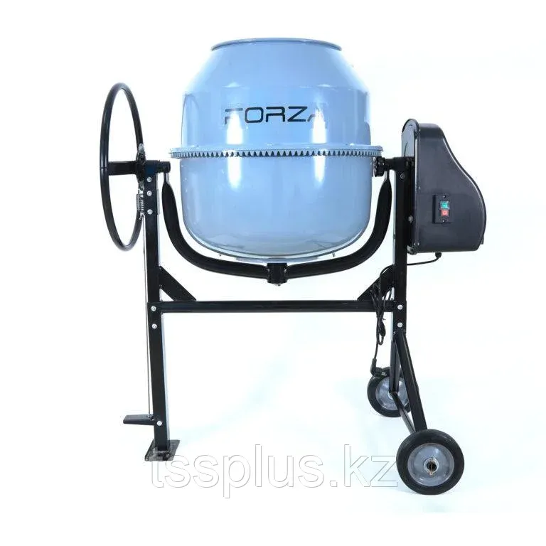 Бетономешалка FORZA синего цвета на черной раме с колесами и ручкой для транспортировки