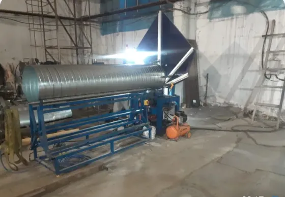 Старый цех с производственным оборудованием