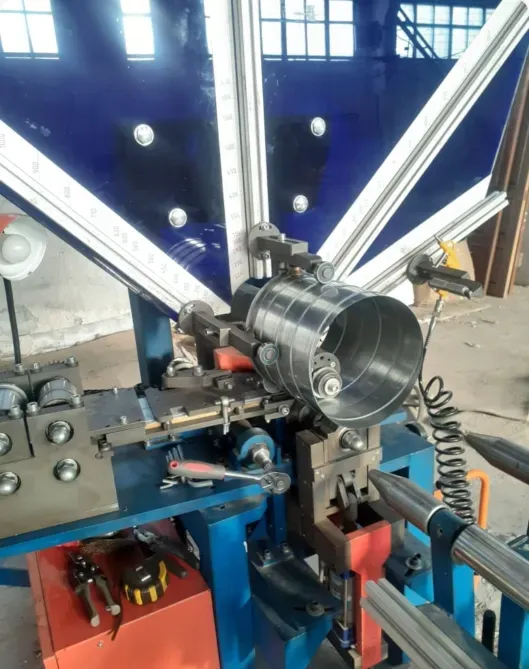 Детали механизма для обработки труб