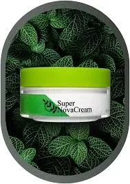 Крем Super NovaCream на фоне зелёных листьев
