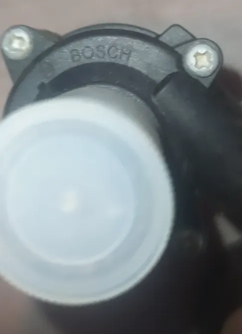 Вид инжектора топлива Bosch с маркировкой