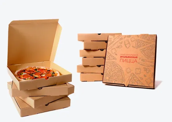 Пицца в картонной коробке с аппетитными начинками