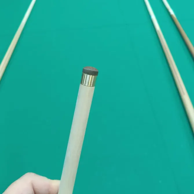 Держатель бильярдного кия с резиновым наконечником