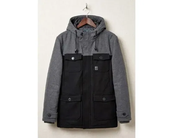 Куртка с капюшоном, серого и черного цветов, спереди с карманами