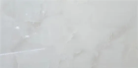 Белая мраморная плитка с легкой текстурой