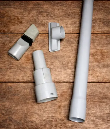 Пылесос «Тайфун» с принадлежностями и инструкцией