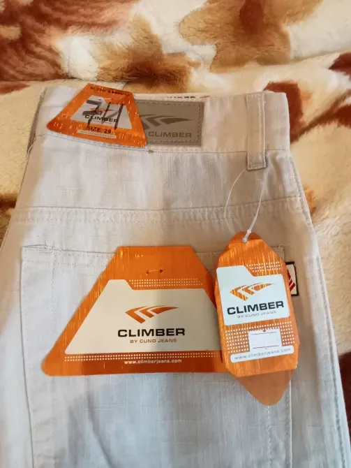 Этикетки и детали джинсов Climber с цветом и размерами