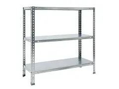 Полка для хранения с предметами на верхних полках, включая коробки и бутылки