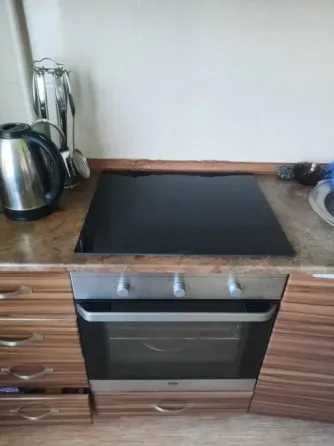 KRG Exclusive - стильный логотип и контактная информация