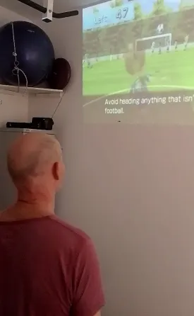 Устройство для реабилитации руки с проводами и датчиками