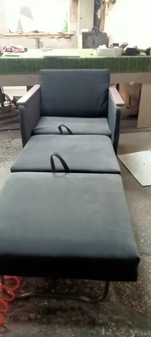Неокончательная сборка дивана
