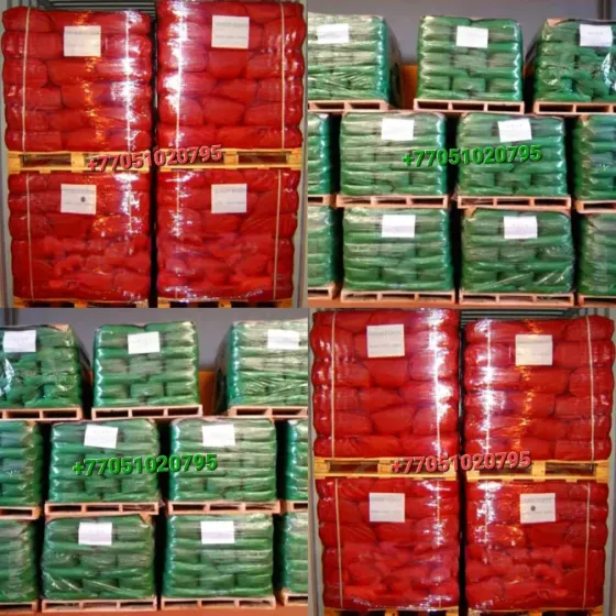 Упаковки с суперпластификатором разных цветов и типов на паллетах