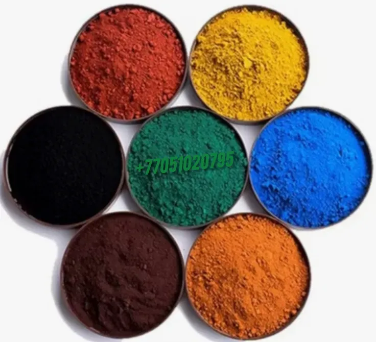 Мелкие порошки различных цветов, включая голубой и зеленый, упаковки с пластификатором
